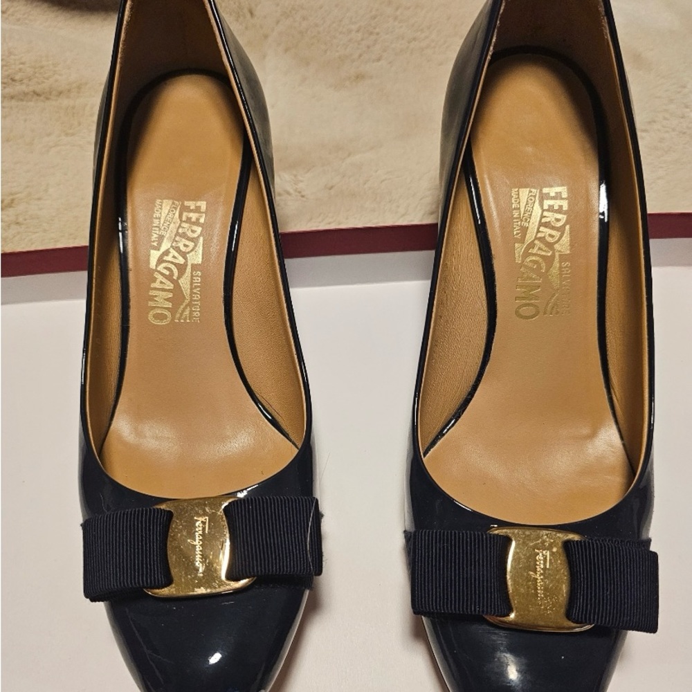 Dress shoes, kept in immaculate condition, only wore one time.